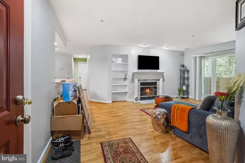 Living - 3317 Sir Thomas Dr #4-A-22, Silver Spring, MD 20904 photo 1 of 2