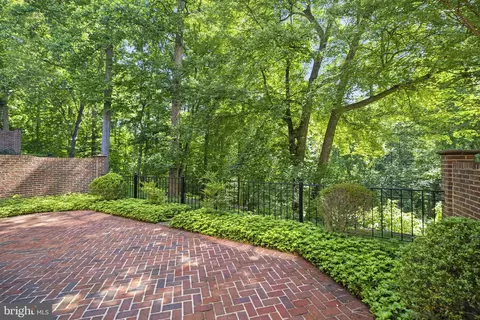 Exterior - 7805 Gate Post Way, Potomac, MD 20854 photo 4 of 4