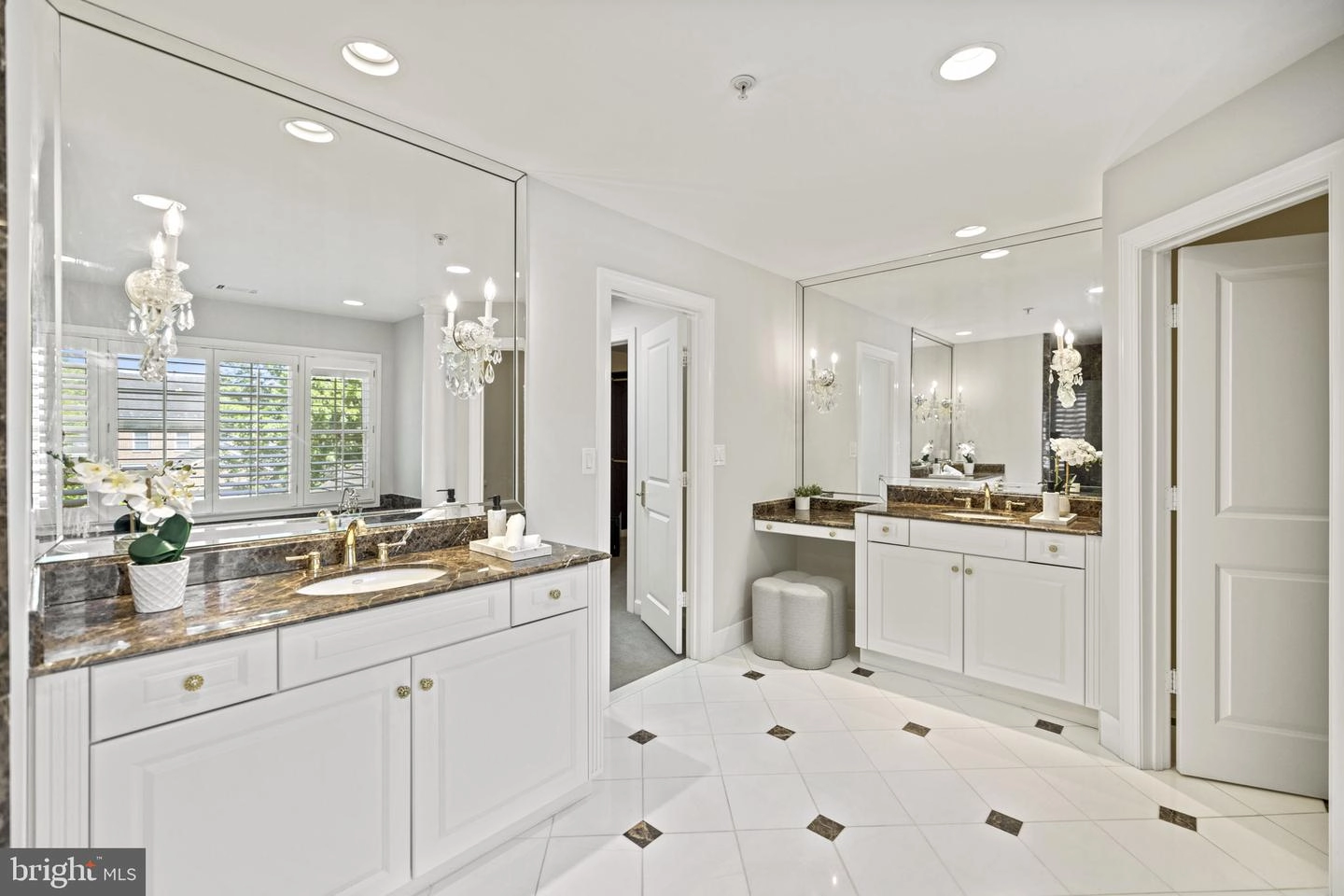 Bath - 7805 Gate Post Way, Potomac, MD 20854 photo 2 of 4
