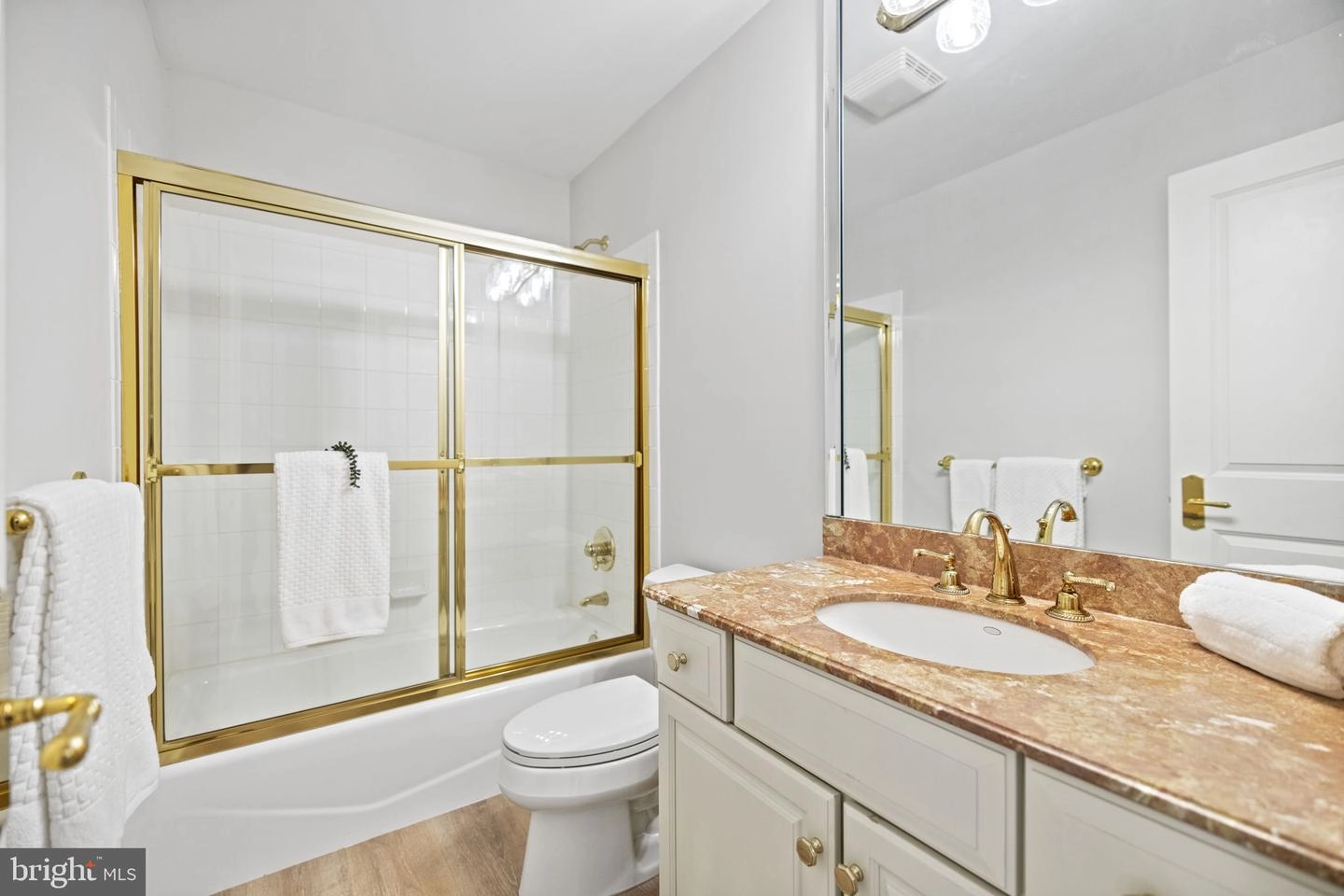 Bath - 7805 Gate Post Way, Potomac, MD 20854 photo 4 of 4
