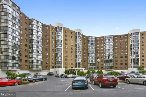 15100 Interlachen Dr #4-710, Silver Spring, MD 20906 photo 45