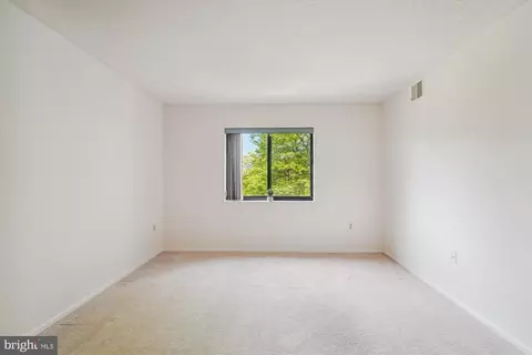 15100 Interlachen Dr #4-710, Silver Spring, MD 20906 photo 21