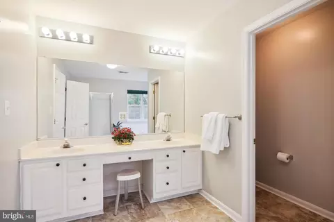 Bath - 1409 Caitlin Ct, Silver Spring, MD 20904 photo 3 of 6