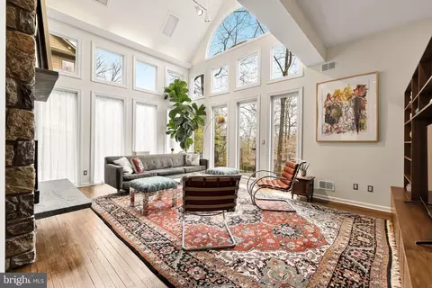 5207 Wyoming Rd, Bethesda, MD 20816