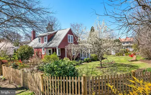 10530 Wheatley St, Kensington, MD 20895