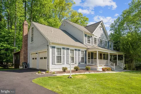 Exterior - 2807 Regina Dr, Silver Spring, MD 20906 photo 2 of 19