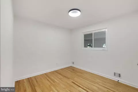 2423 Homestead Dr, Silver Spring, MD 20902 photo 15