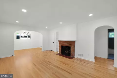 2423 Homestead Dr, Silver Spring, MD 20902 photo 12