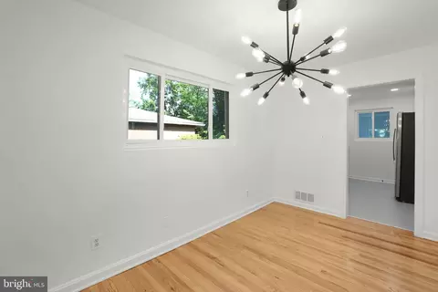 2423 Homestead Dr, Silver Spring, MD 20902 photo 8