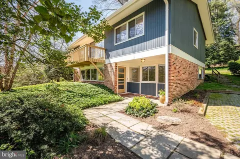 8604 Fenway Rd, Bethesda, MD 20817