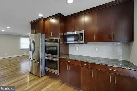 Kitchen - 1109 Rosemere Ave, Silver Spring, MD 20904 photo 4 of 7