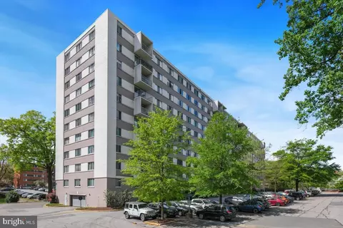 4977 Battery Ln #1-513, Bethesda, MD 20814