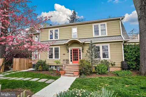 726 Maplewood Ave, Takoma Park, MD 20912