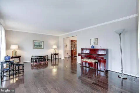 Living - 18112 Carrisa Way, Olney, MD 20832 photo 4 of 9