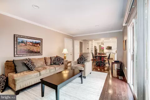Living - 18112 Carrisa Way, Olney, MD 20832 photo 8 of 9