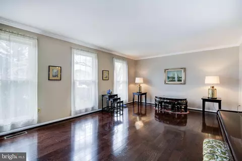 Living - 18112 Carrisa Way, Olney, MD 20832 photo 2 of 9