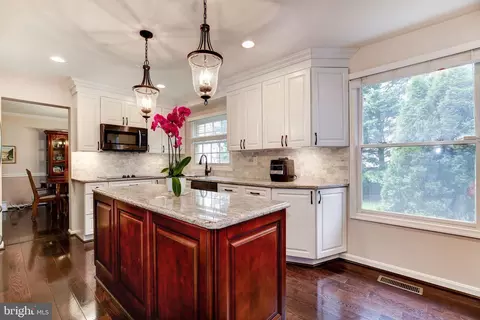 Kitchen - 18112 Carrisa Way, Olney, MD 20832 photo 7 of 9