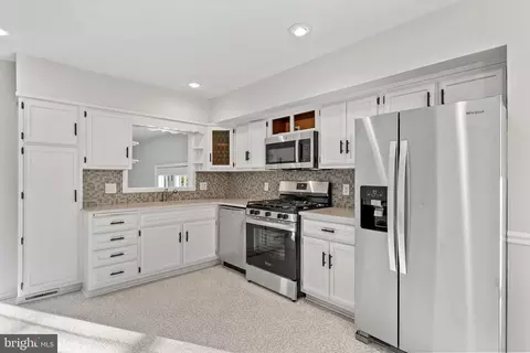 Kitchen - 203 Hutton St, Gaithersburg, MD 20877 photo 3 of 3