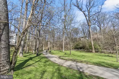 View/Area - 575 Thayer Ave #206, Silver Spring, MD 20910 photo 7 of 7