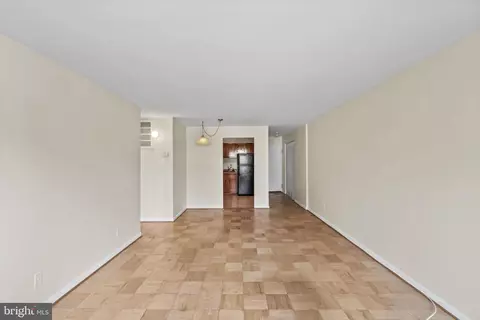 Living - 575 Thayer Ave #206, Silver Spring, MD 20910 photo 2 of 3