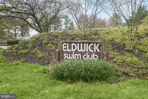 View/Area - 33 Eldwick Ct, Potomac, MD 20854 photo 1 of 4
