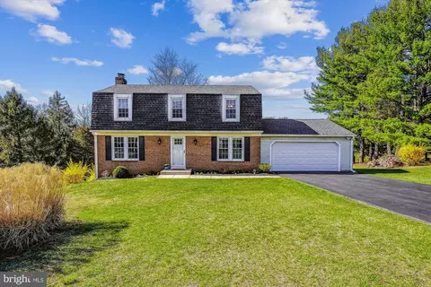 14323 Sugarloaf Vista Dr, Clarksburg, MD 20871