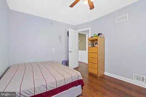 Bedroom - 2908 Dawson Ave, Silver Spring, MD 20902 photo 5 of 11