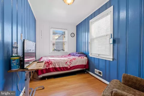 Bedroom - 2908 Dawson Ave, Silver Spring, MD 20902 photo 9 of 11