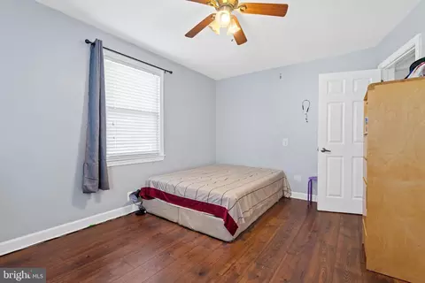 Bedroom - 2908 Dawson Ave, Silver Spring, MD 20902 photo 4 of 11