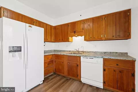 Kitchen - 2908 Dawson Ave, Silver Spring, MD 20902 photo 2 of 4