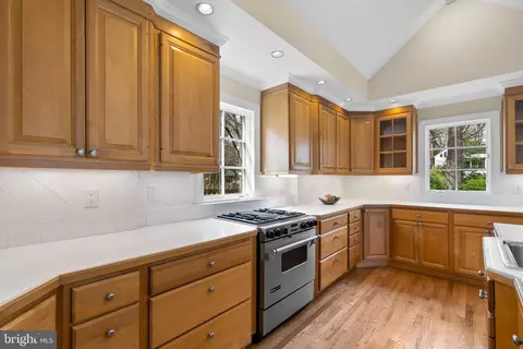 Kitchen - 1203 Highland Dr, Silver Spring, MD 20910 photo 3 of 6