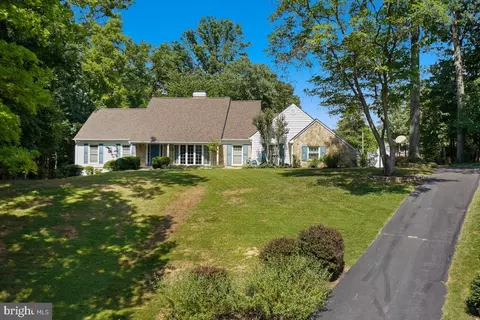 9501 Grover Rd, Gaithersburg, MD 20877