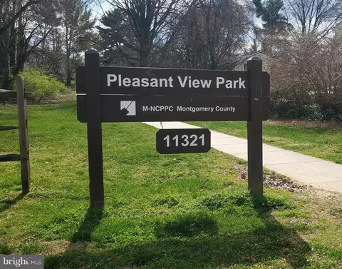 View/Area - 2946 Schoolhouse Cir, Silver Spring, MD 20902 photo 1 of 1