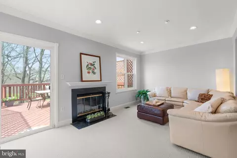 Living - 2946 Schoolhouse Cir, Silver Spring, MD 20902 photo 1 of 2