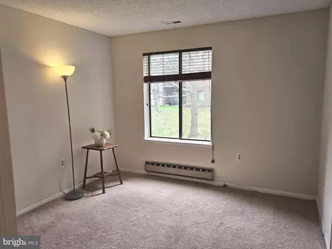 Bedroom - 15301 Pine Orchard Dr #86-2H, Silver Spring, MD 20906 photo 3 of 3