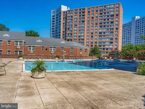 Exterior - 1220 Blair Mill Rd #107, Silver Spring, MD 20910 photo 3 of 8