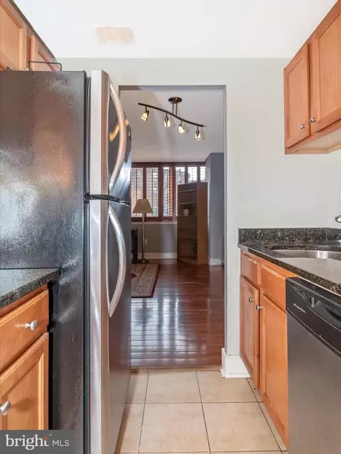 Kitchen - 1220 Blair Mill Rd #107, Silver Spring, MD 20910 photo 4 of 4
