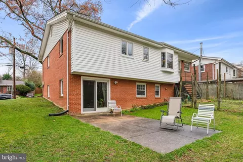 Exterior - 921 Loxford Ter, Silver Spring, MD 20901 photo 3 of 5