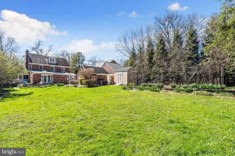 9017 Woodland Dr, Silver Spring, MD 20910 photo 4