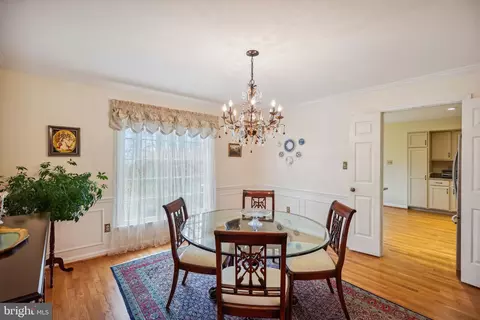 Dining - 11229 Fall River Ct, Potomac, MD 20854 photo 2 of 5