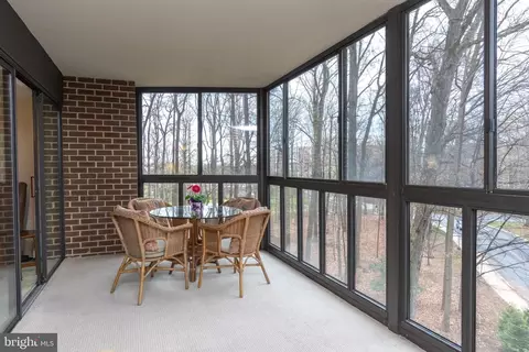 Dining - 15100 Interlachen Dr #4-414, Silver Spring, MD 20906 photo 1 of 3