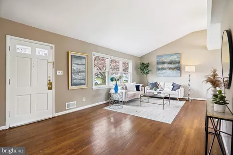 Living - 10810 Meadowhill Rd, Silver Spring, MD 20901 photo 1 of 4