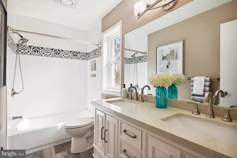 Bath - 10810 Meadowhill Rd, Silver Spring, MD 20901 photo 2 of 4