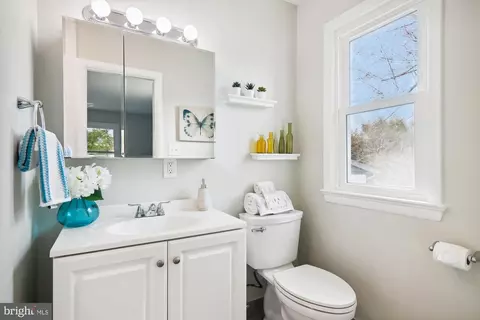 Bath - 10810 Meadowhill Rd, Silver Spring, MD 20901 photo 1 of 4