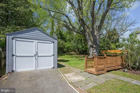 Exterior - 9939 Moss Ave, Silver Spring, MD 20901 photo 9 of 9