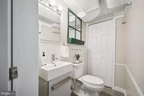 Bath - 9939 Moss Ave, Silver Spring, MD 20901 photo 2 of 2