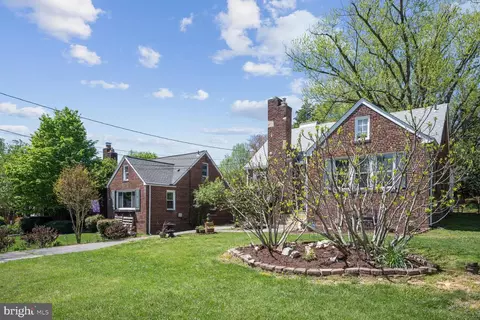 Exterior - 9939 Moss Ave, Silver Spring, MD 20901 photo 3 of 9