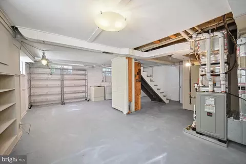 Exterior - 9939 Moss Ave, Silver Spring, MD 20901 photo 4 of 9