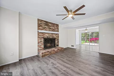 Living - 14808 Mistletoe Ct, Silver Spring, MD 20905 photo 1 of 4