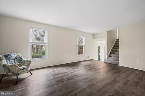 Living - 14808 Mistletoe Ct, Silver Spring, MD 20905 photo 4 of 4